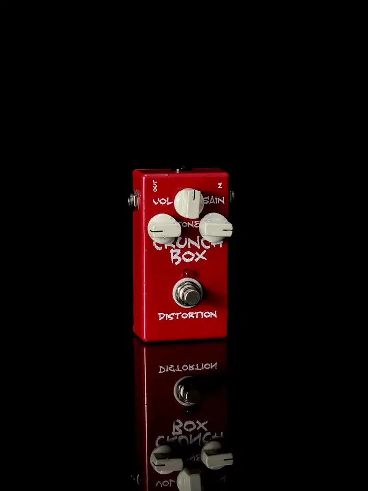 M I Audio Crunch Box Distortion