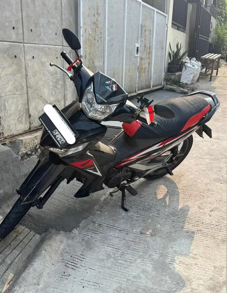 Motor Supra 125 2014