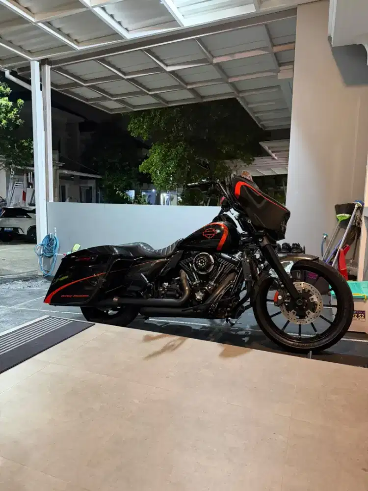 Harley Street Glide Special 2014
