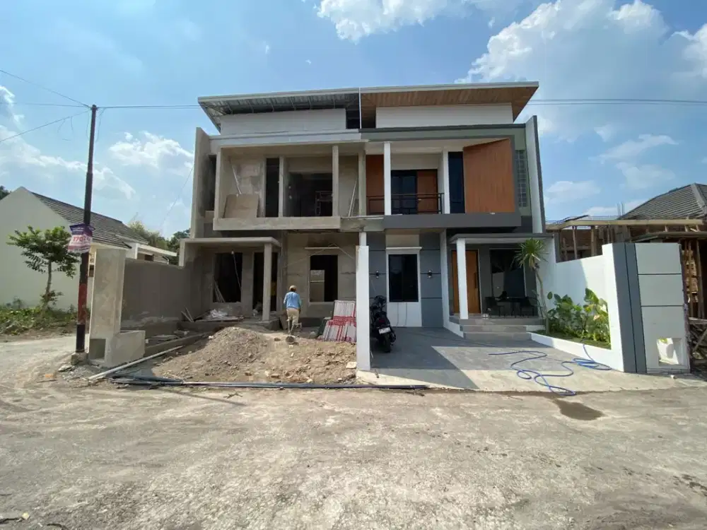RUMAH BARU 2 LANTAI DI NGEMPLAK SLEMAN, BONUS FURNITURE LENGKAP