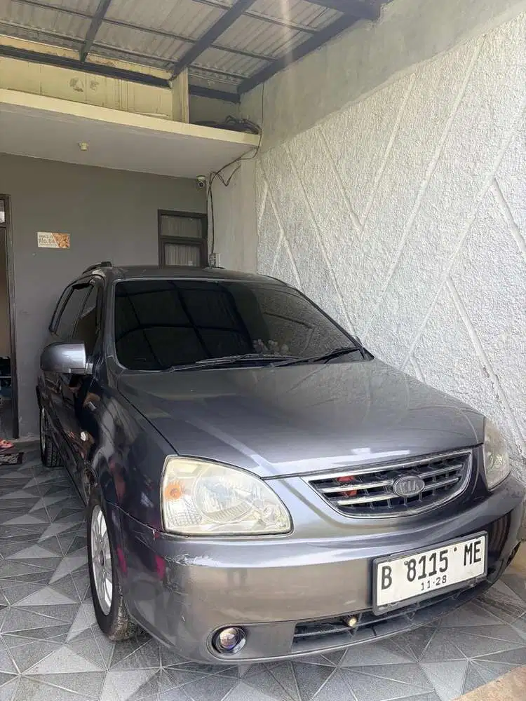 Kia Carens II 2004 Bensin