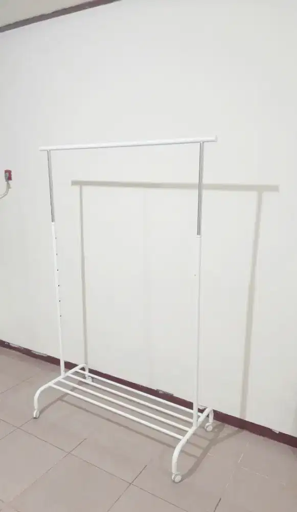Rak Pakaian Ikea Kokoh Seperti Baru
