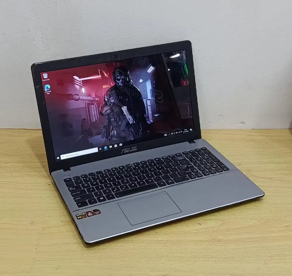 ASUS X550ZE / Processor AMD FX-7600P