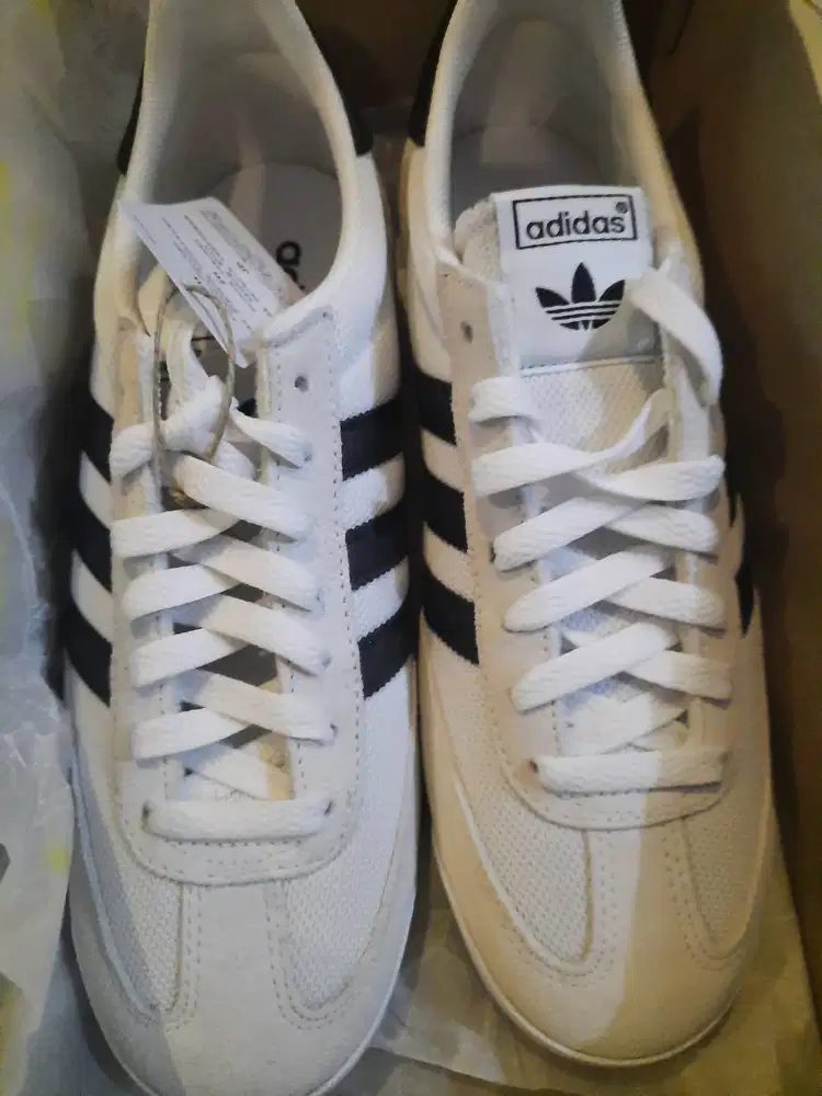 DIJUAL CEPATT Adidas R71 Original putih elegan