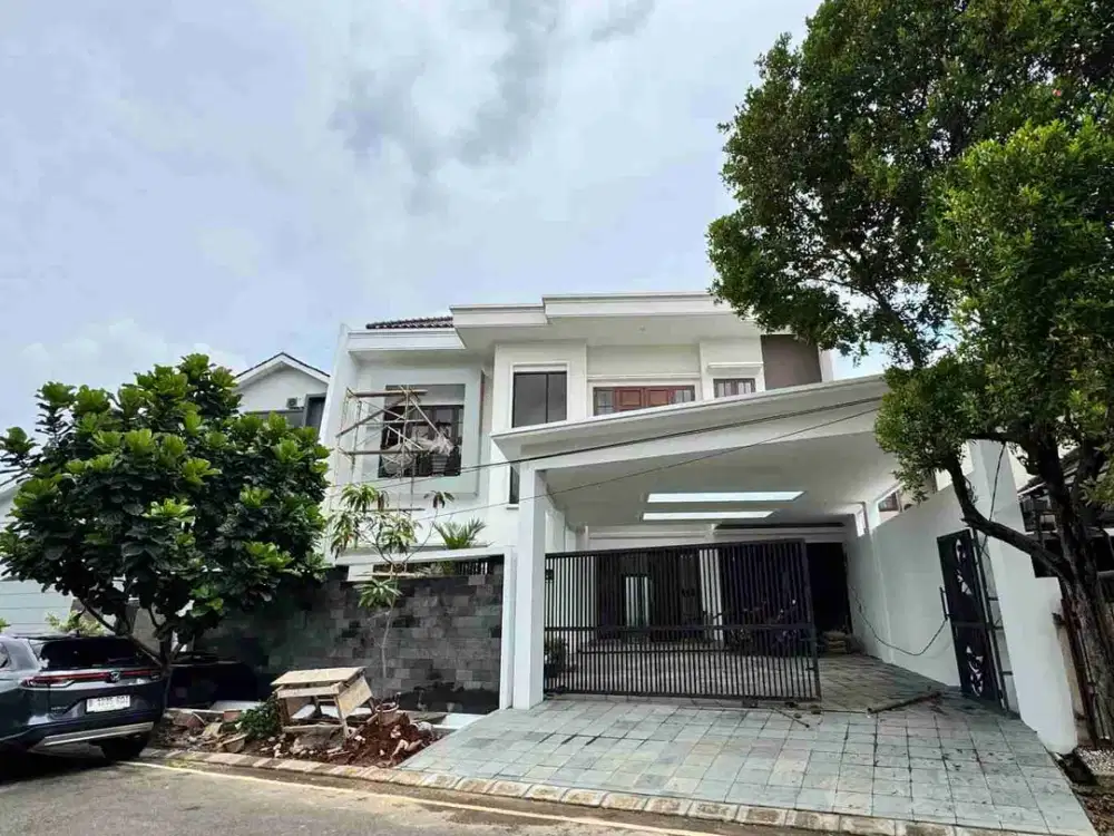 satu2nya Rumah Mewah dijual Murah. Taman Duren Sawit, Jaktim
