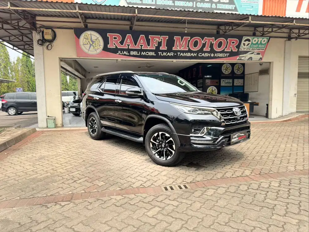 Toyota Fortuner 2.4 GR Sport 2021 AT Hitam SE 50th Anniversary Toyota