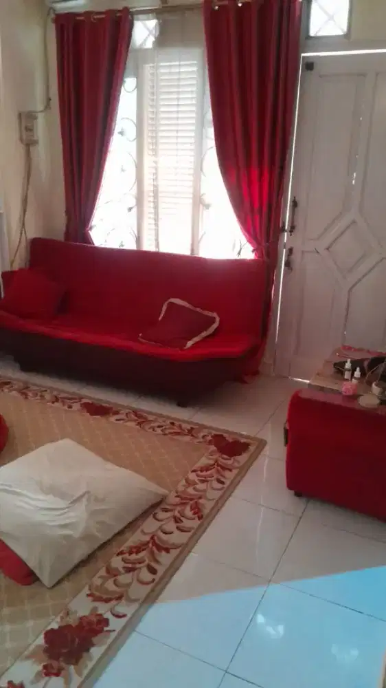 cuma 650.000 RB, Kalian sudah dapat, 1 sofa lipet+ meja