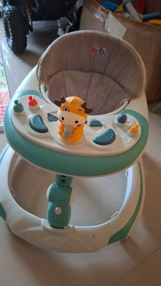 Baby walker iora music