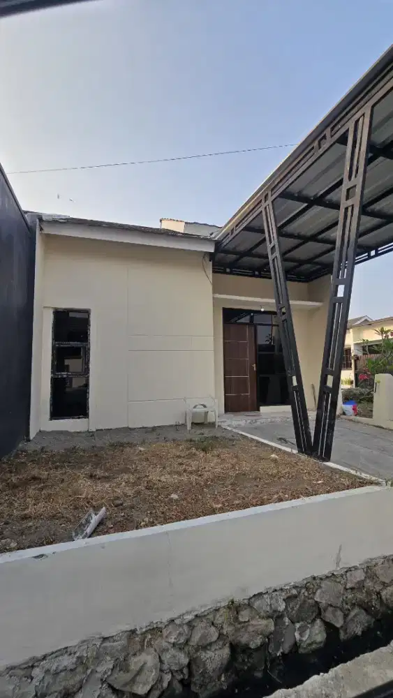 Disewakan rumah per tahun