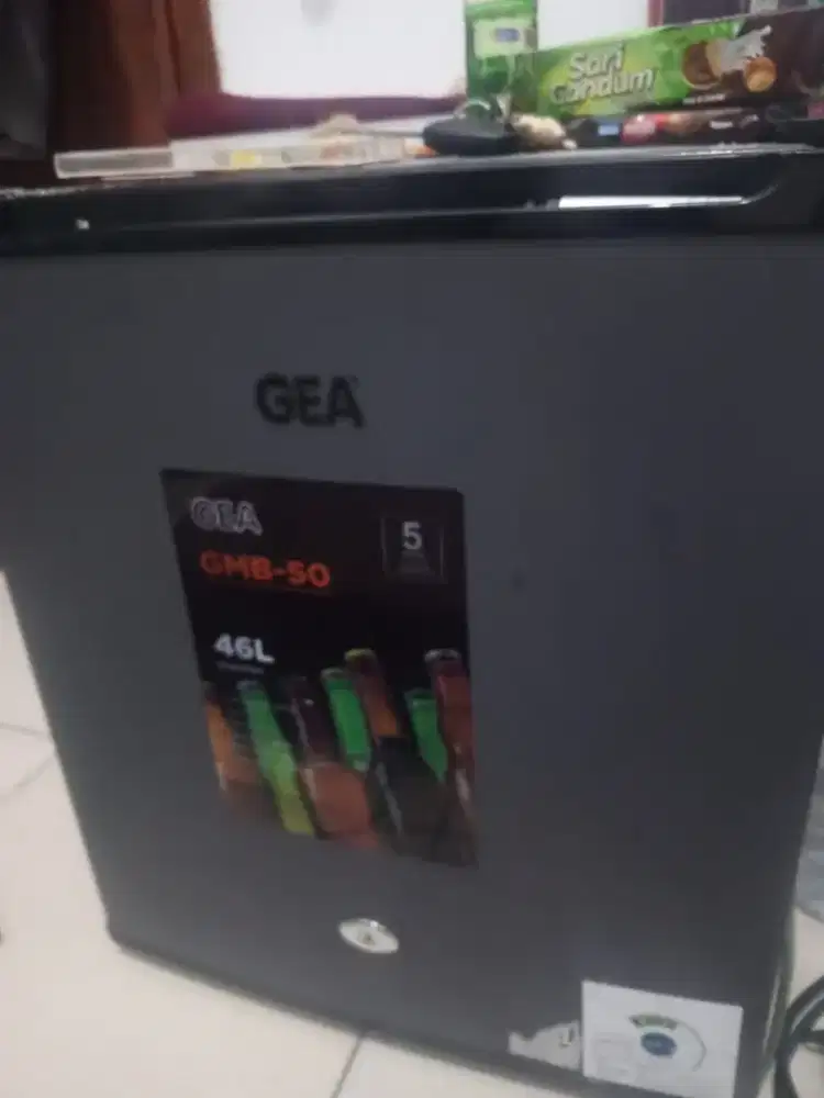 Kulkas Mini GEA 46L