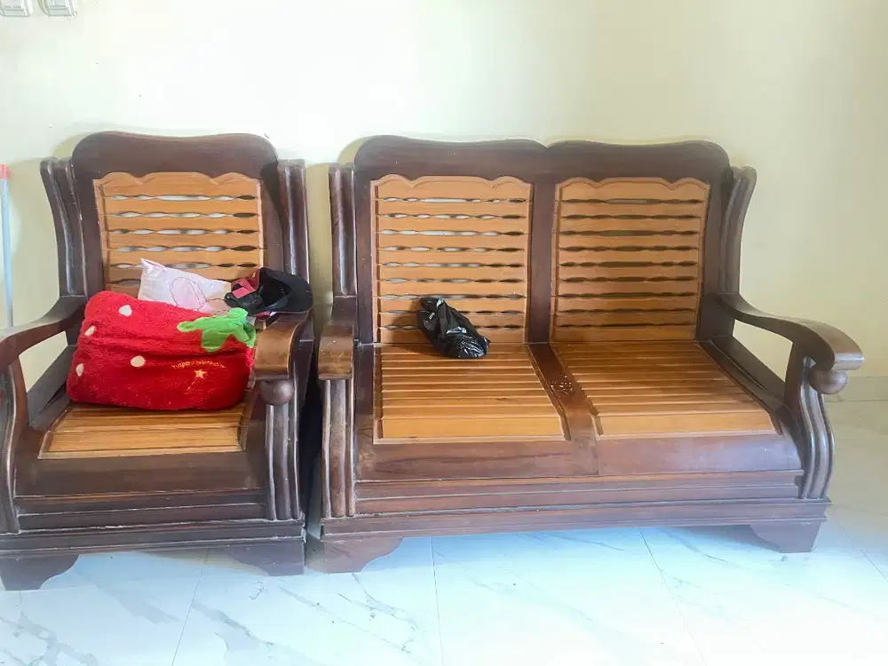 Kursi kayu jati asli