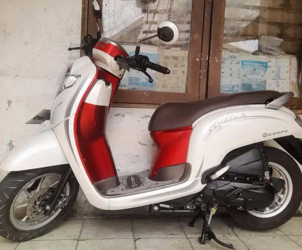Honda scoopy Donat 2020 cbs iss cw asli putih B dki a/n sendri pjk pjg