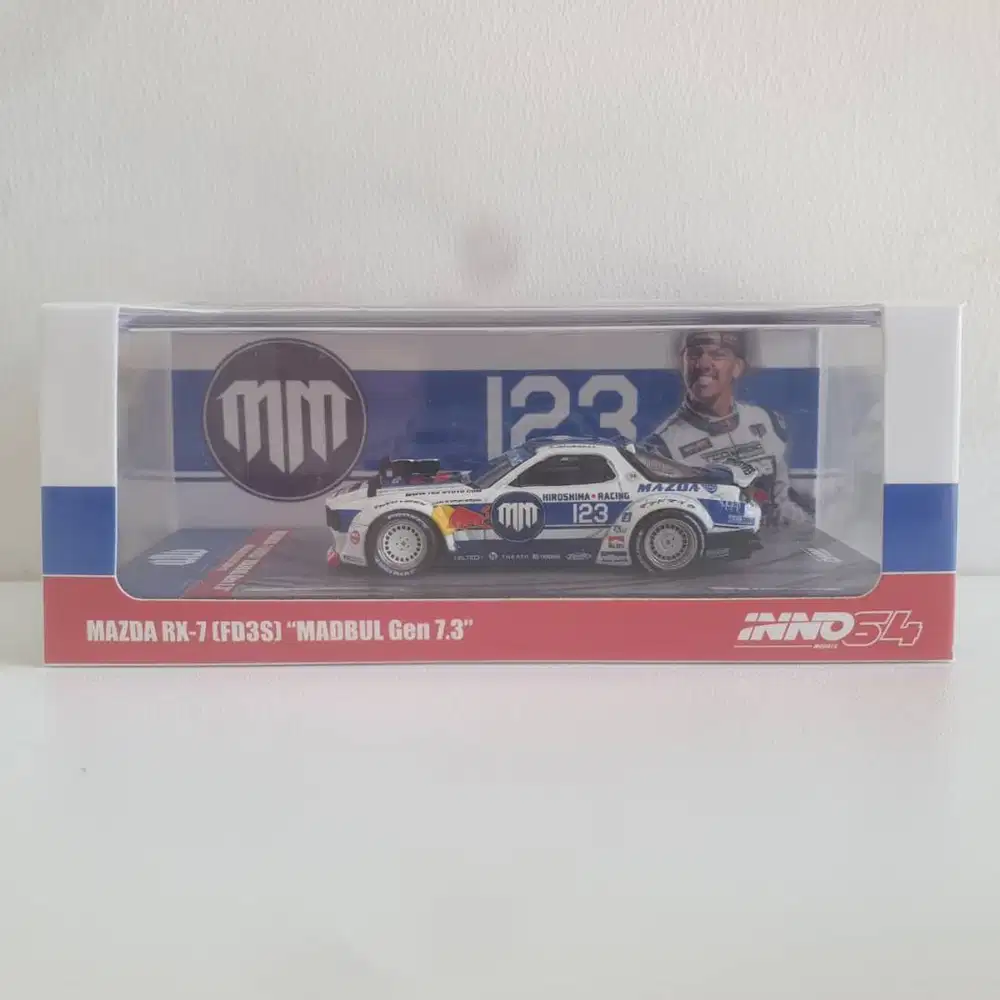 Inno64 Mazda RX-7 FD3S Madbul Gen 7.3 1/64 (Pandem, Rocket Bunny)