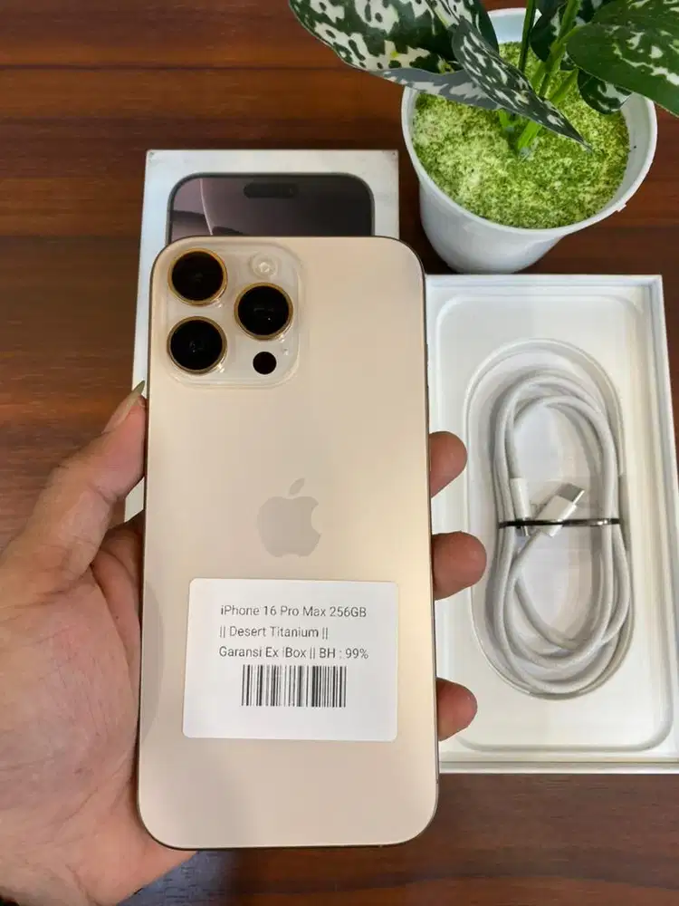 iPhone 16 Pro Max 256GB Desert Titanium iBoxn
