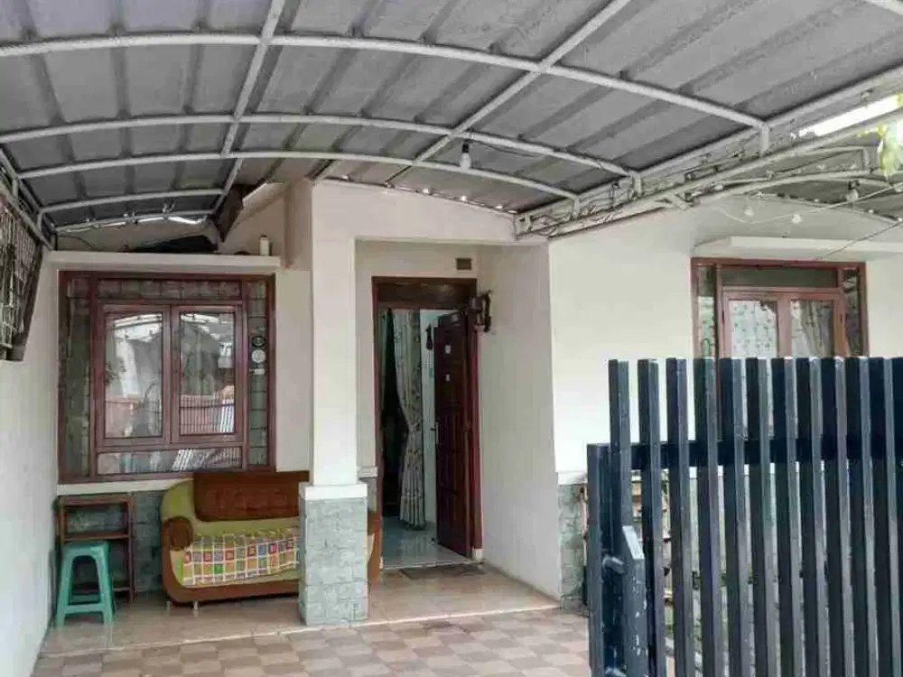 Jual Rumah didalam komplek lokasi strategis dekat jalan terusan jakarta Antapani