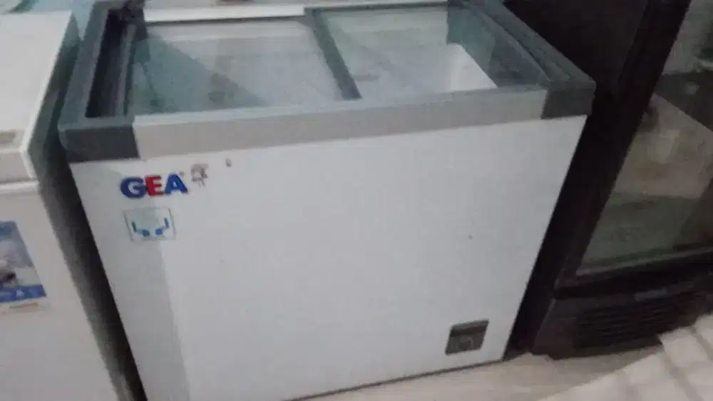 Freezer box showcase 200