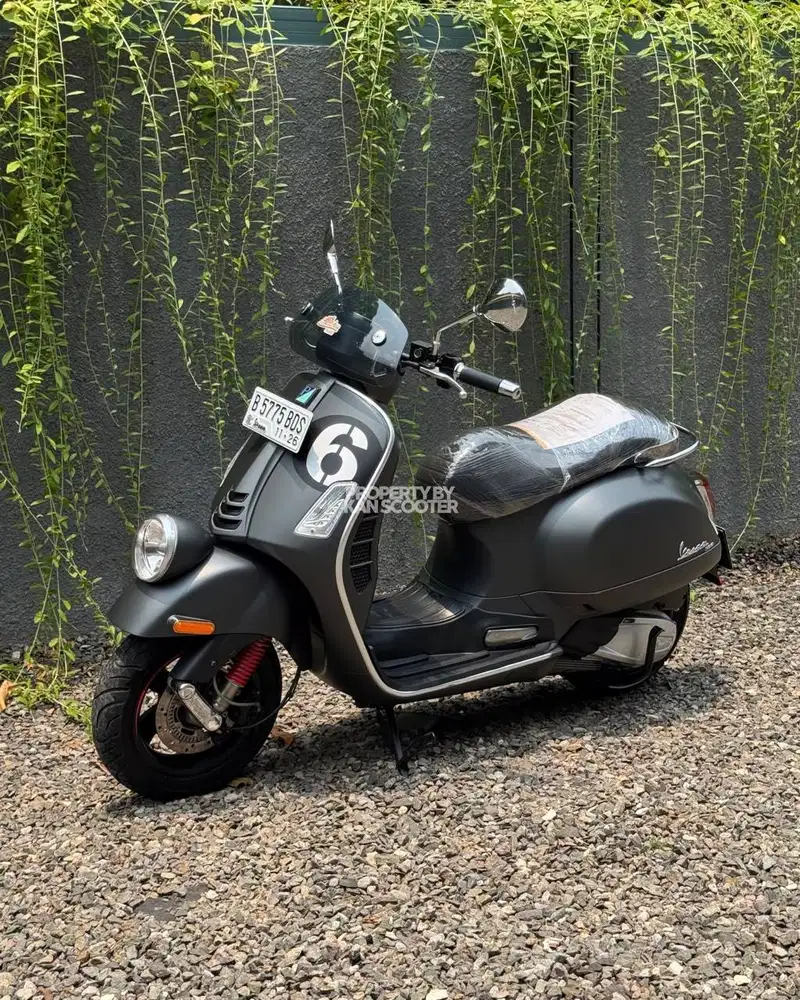 JUAL MURAH VESPA GTV SEI GIORNI II 300 HPE LIMITED EDITION 2021 MULUS