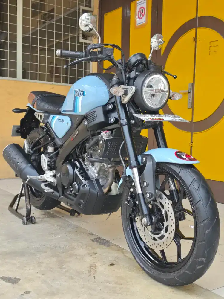 Yamaha XSR / XSR 155 2023, Blue Premium Metalic.