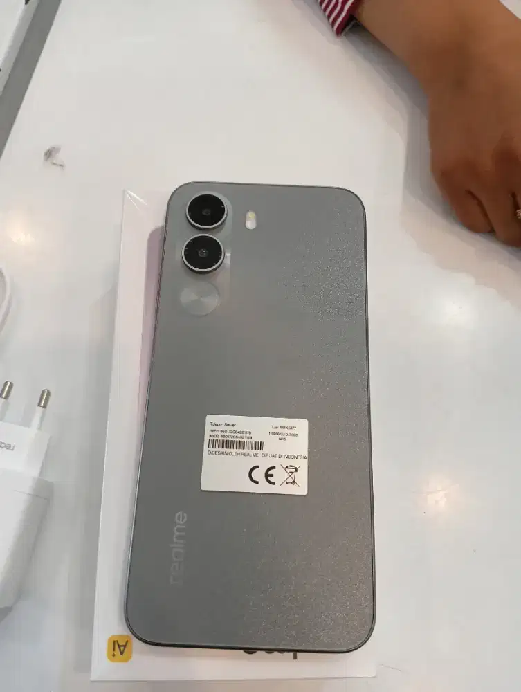 new realme c100i