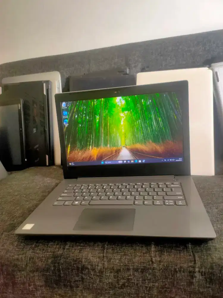 Lenovo Ideapad core i3 RAM 8GB siap multitasking