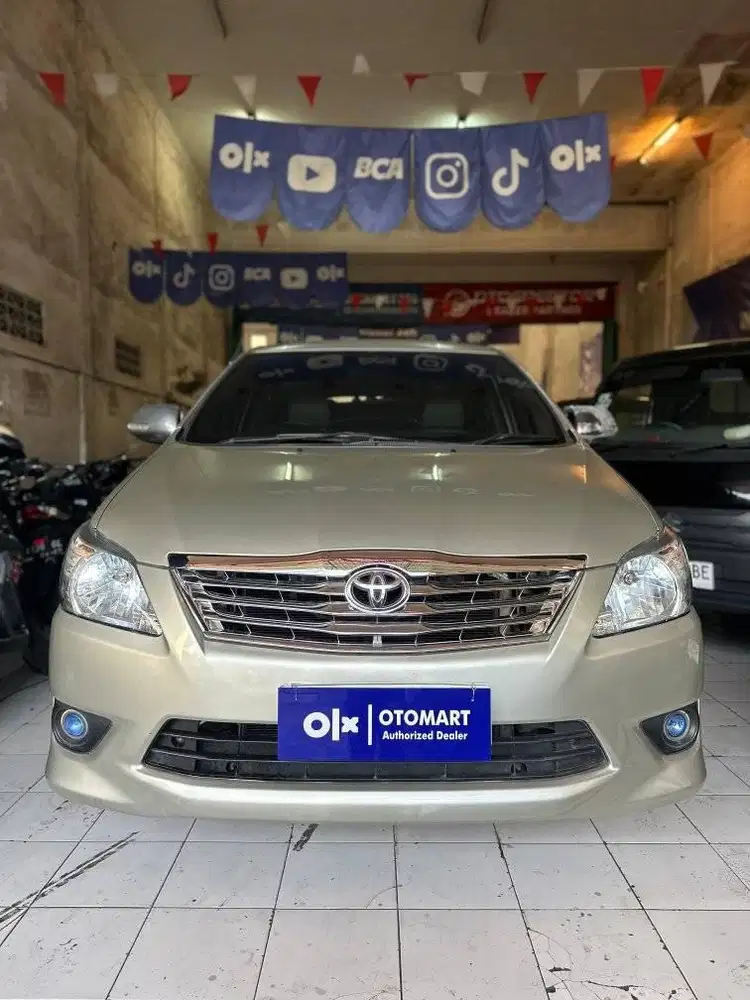 TOYOTA 2012 KIJANG INNOVA E 2.0 AT SIKVER ANTIK OTOMART 286 KENJERAN