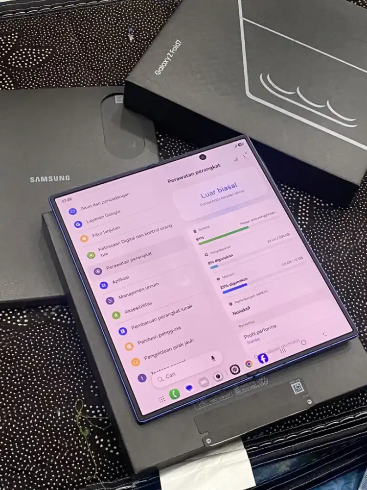 Samsung Z fold 7 12/256 gb Fullset original
Resmi sein
