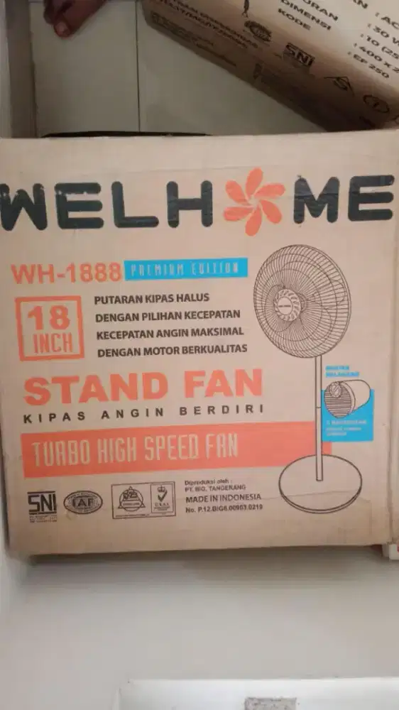 Kipas angin berdiri merk welhome masih baru
