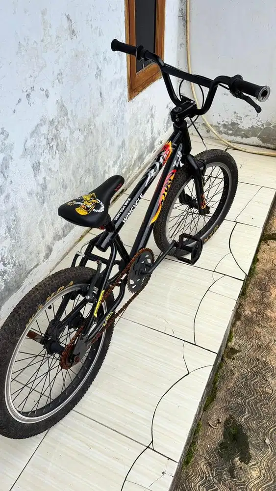 Sepeda wimcycle