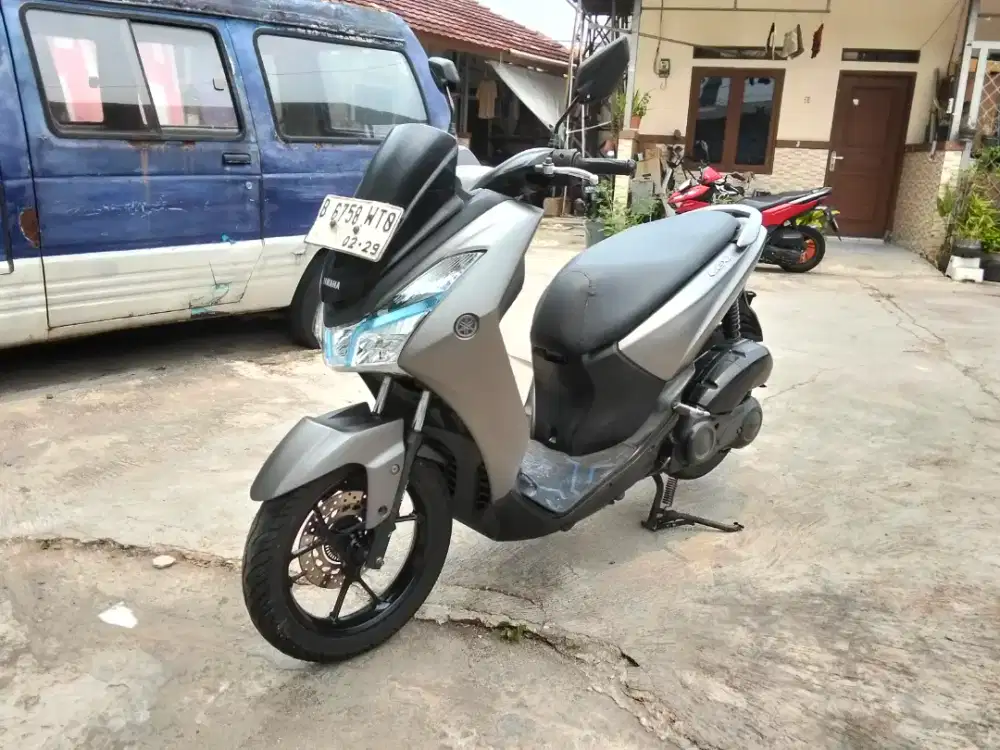 YAMAHA LEXI TAHUN 2018 PAJAK HIDUP