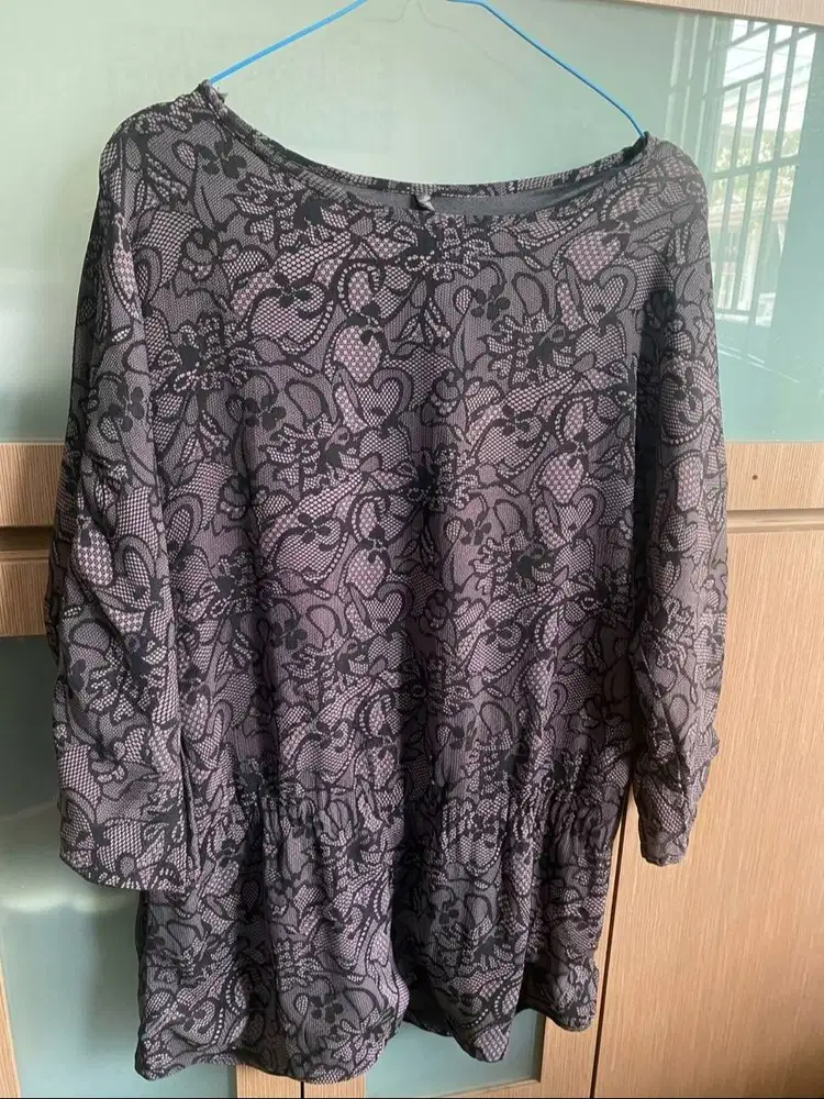 BLOUSE ABU ABU HYPNOSIS – SIZE S - PRELOVED LIKE NEW
