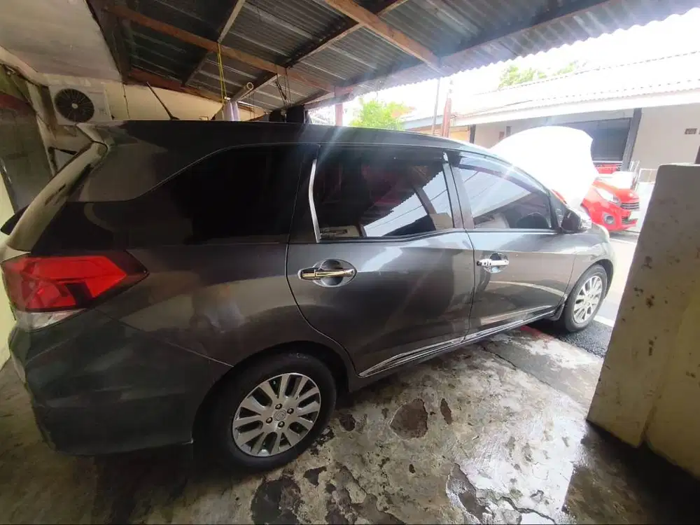 Honda mobilio 2014