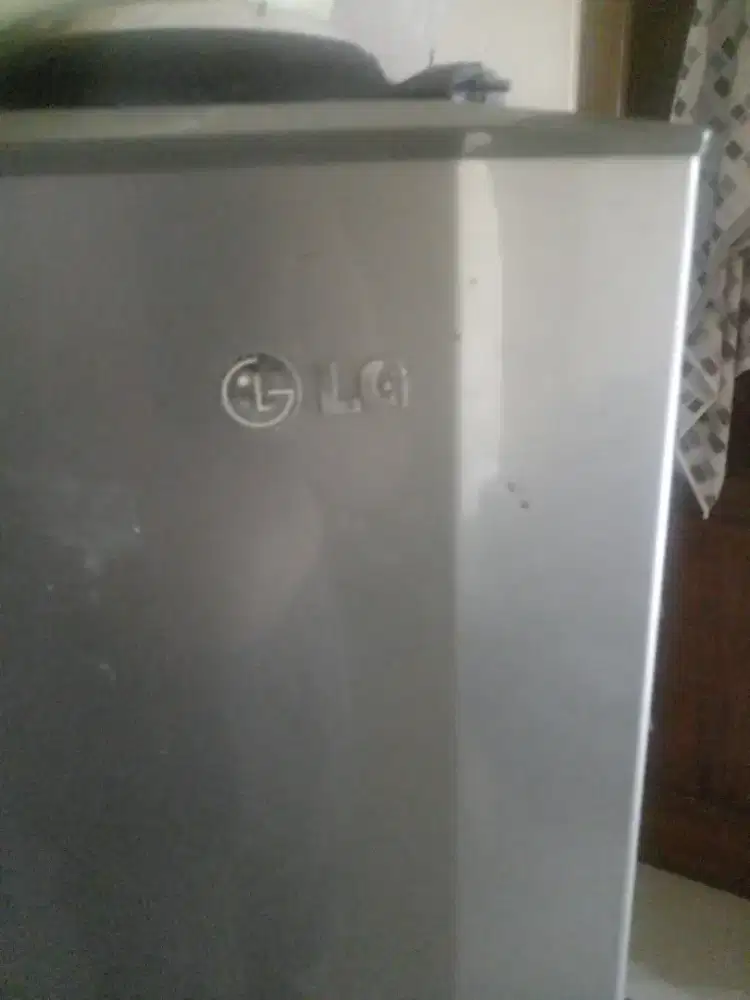 Di jual kulkas LG 2 pintu