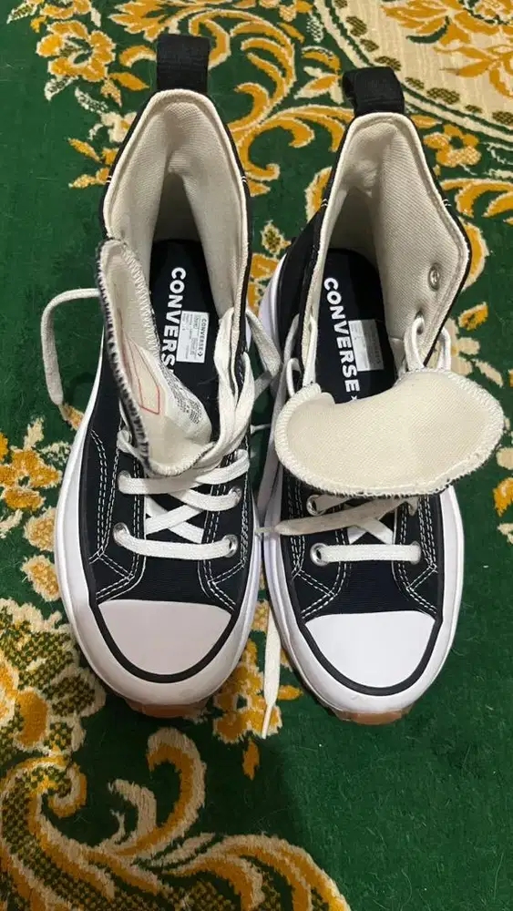 Sepatu Converse Run Star Hike Platform Canvas