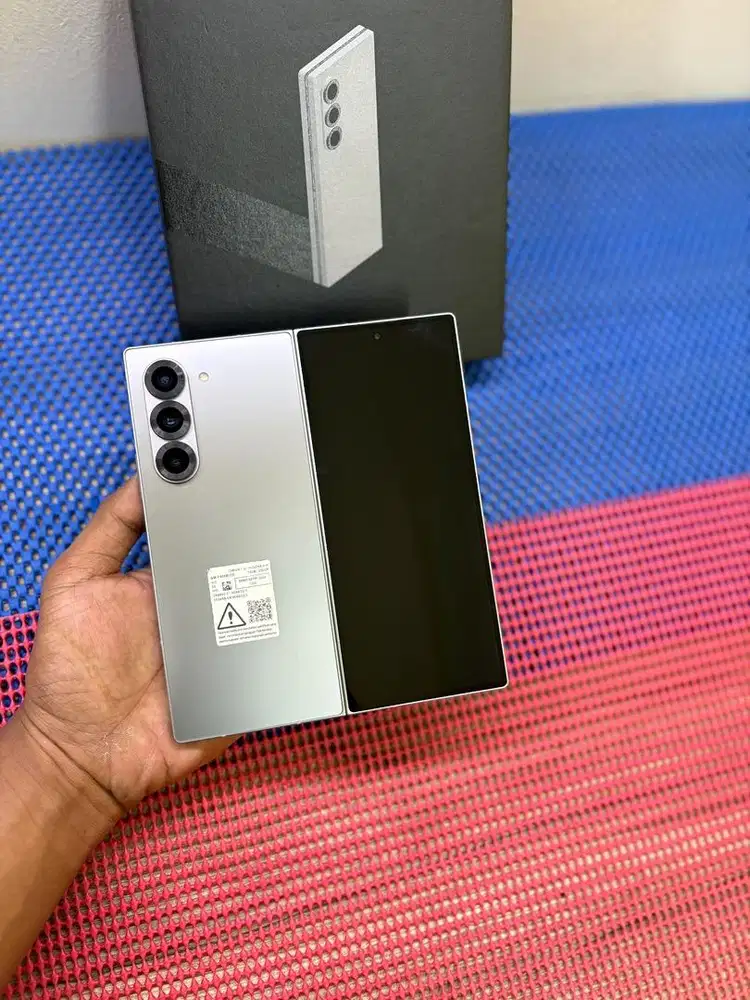 Samsung Z Fold 6 12/256GB Sein like new mulus
