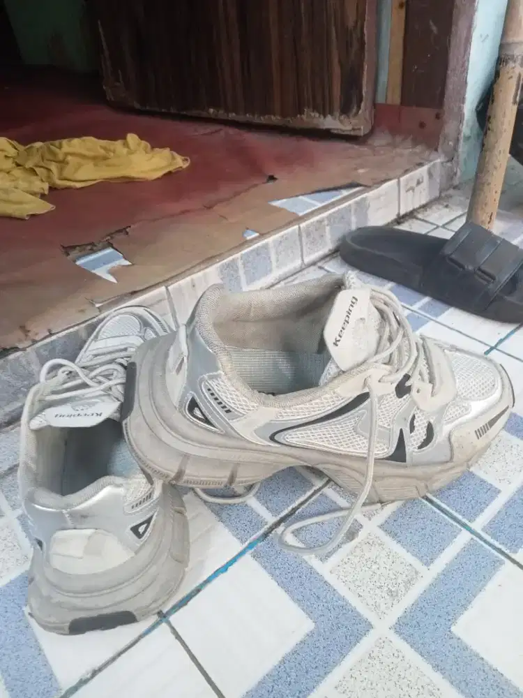 Sepatu Running kalcerrr
