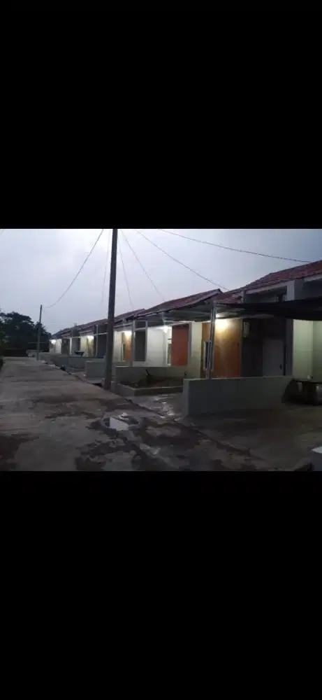 Disewakan rumah 2kamar, garasi, dekat pemda karawang, bisa mingguan.