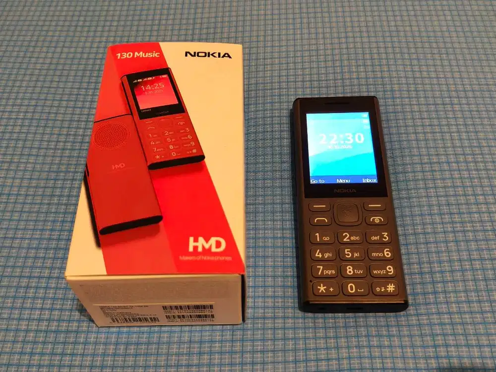Feature Phone Nokia 130 Music Dual SIM 2500mAh Warna Dark Grey Fullset