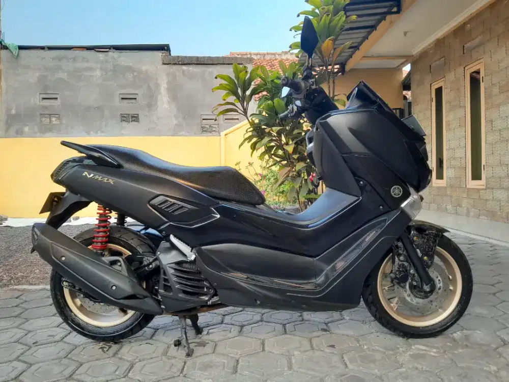 JUAL MOTOR YAMAHA NMAX 2018