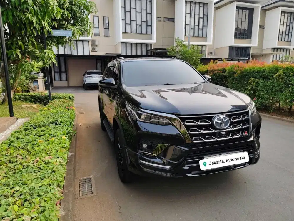 Toyota Fortuner 2.8 GR Sport Diesel Matic 2024 Hitam