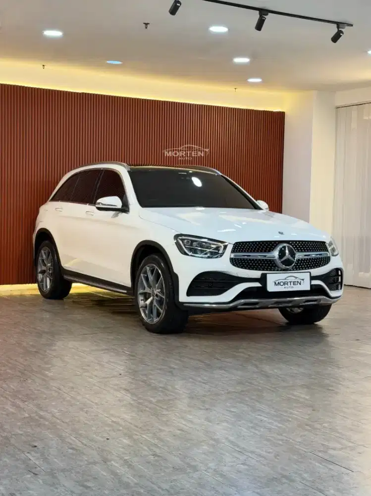 Mercedes Benz GLC200 AMG 2.0 AT Tahun 2020
