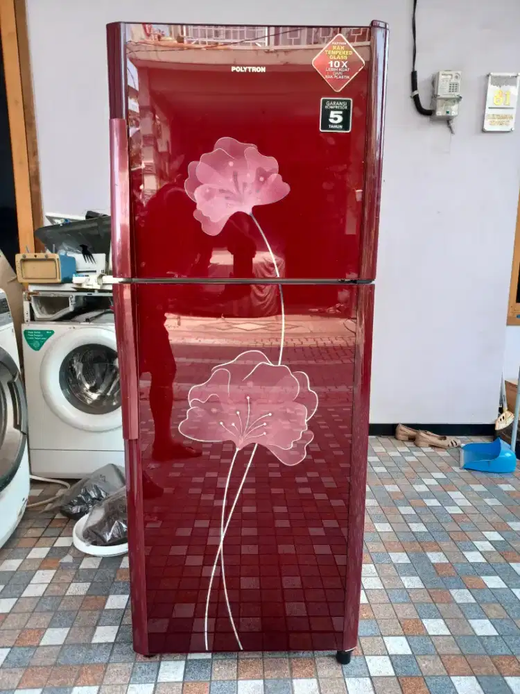 Kulkas 2 Pintu Polytron Normal Terawat