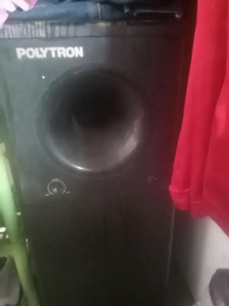 Subwoofer Politron