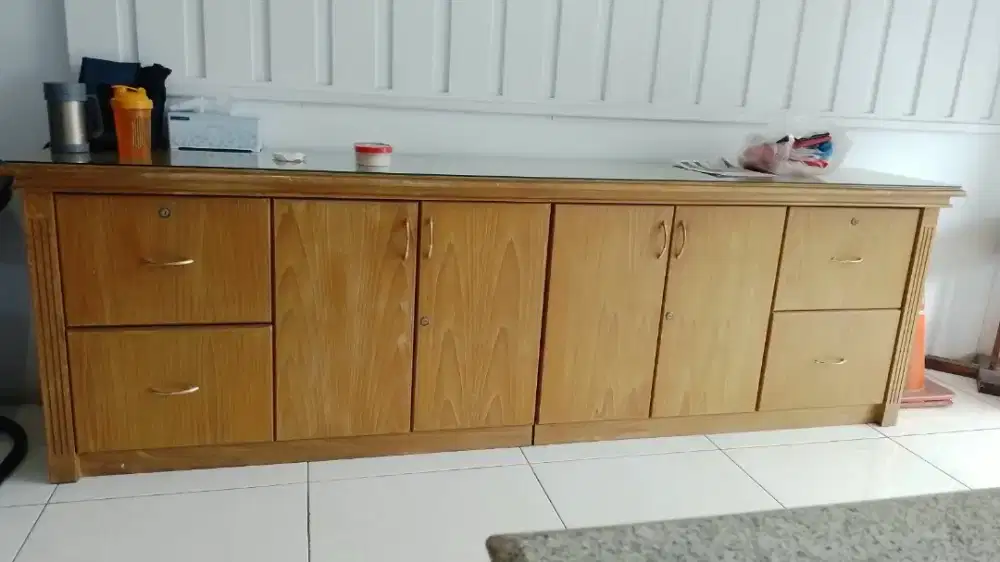 Meja dapur atau Buffett