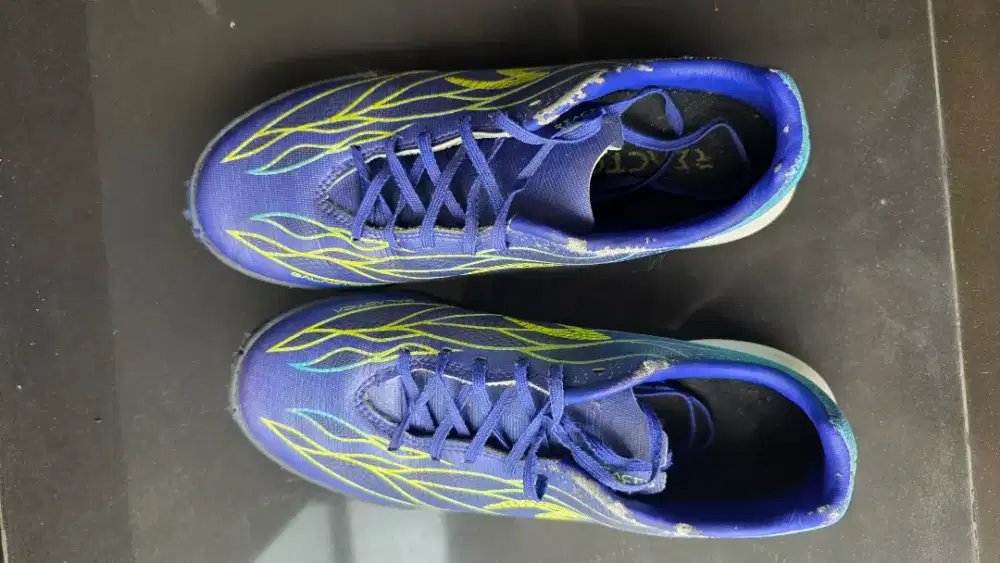 Sepatu Futsal specs