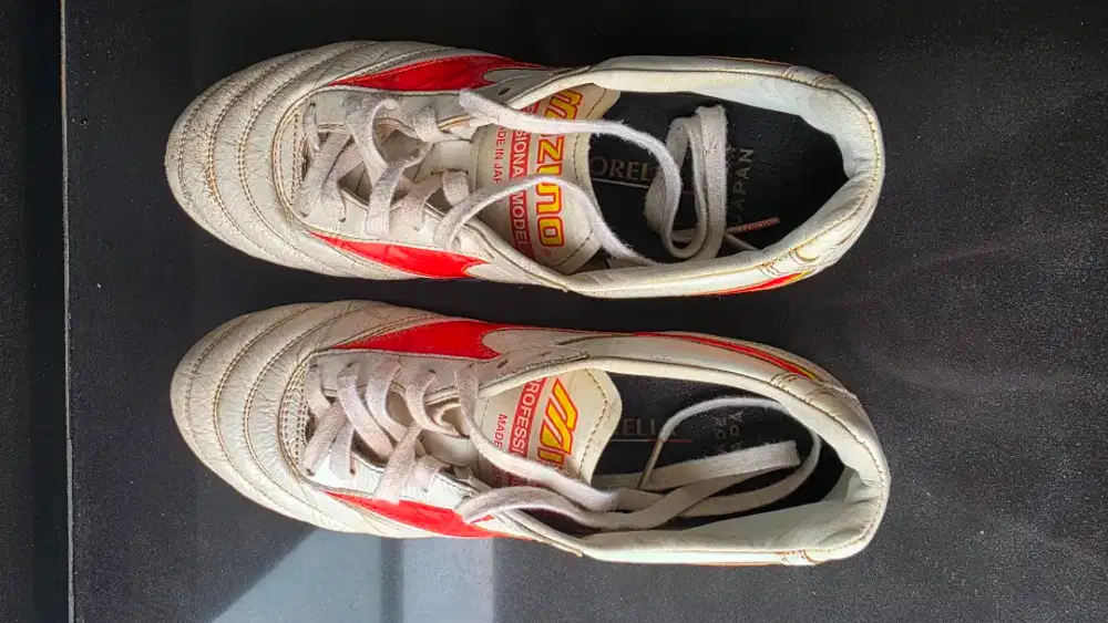 Mizuno soccer ukuran 39