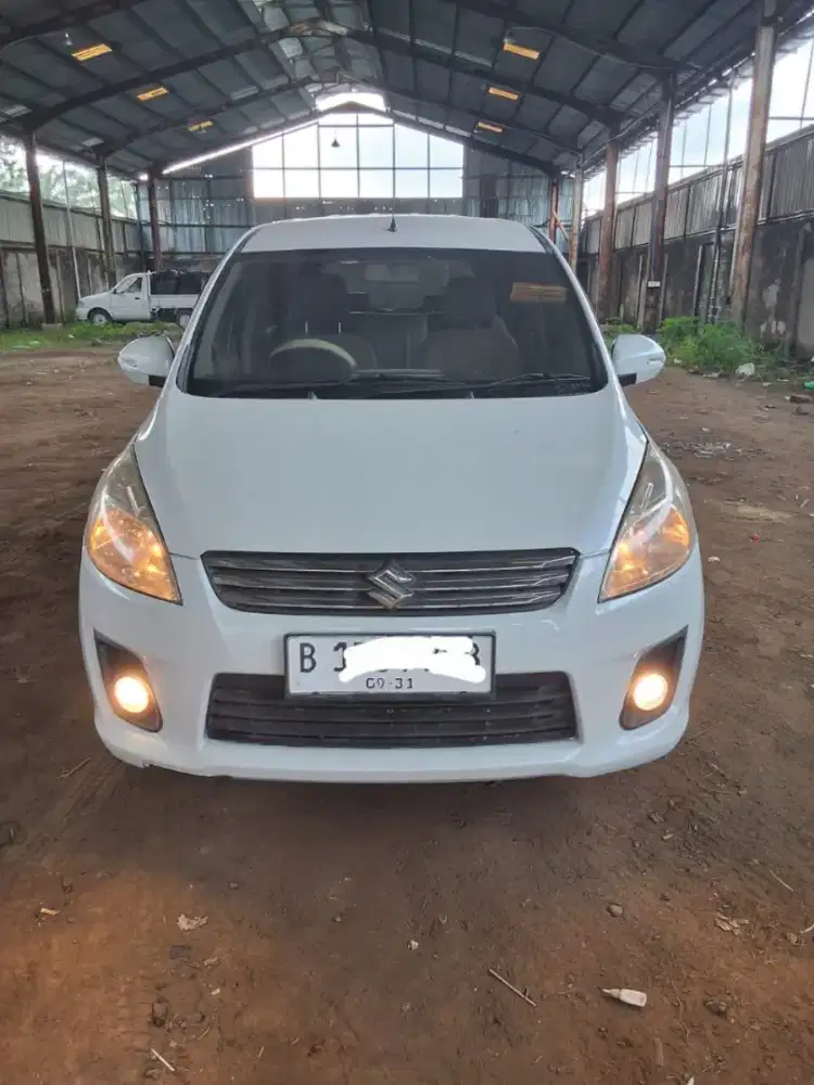 Suzuki Ertiga 2013 GL putih AT