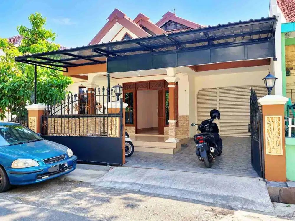 RUMAH BAGUS TENGAH KOTA STRATEGIS MURAH