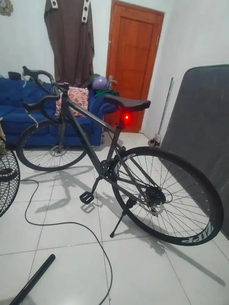 Sepeda balap odessy 1011s