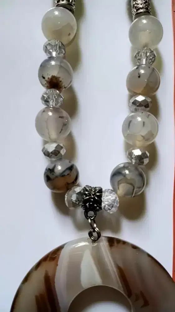 KALUNG ETNIK KALIMANTAN