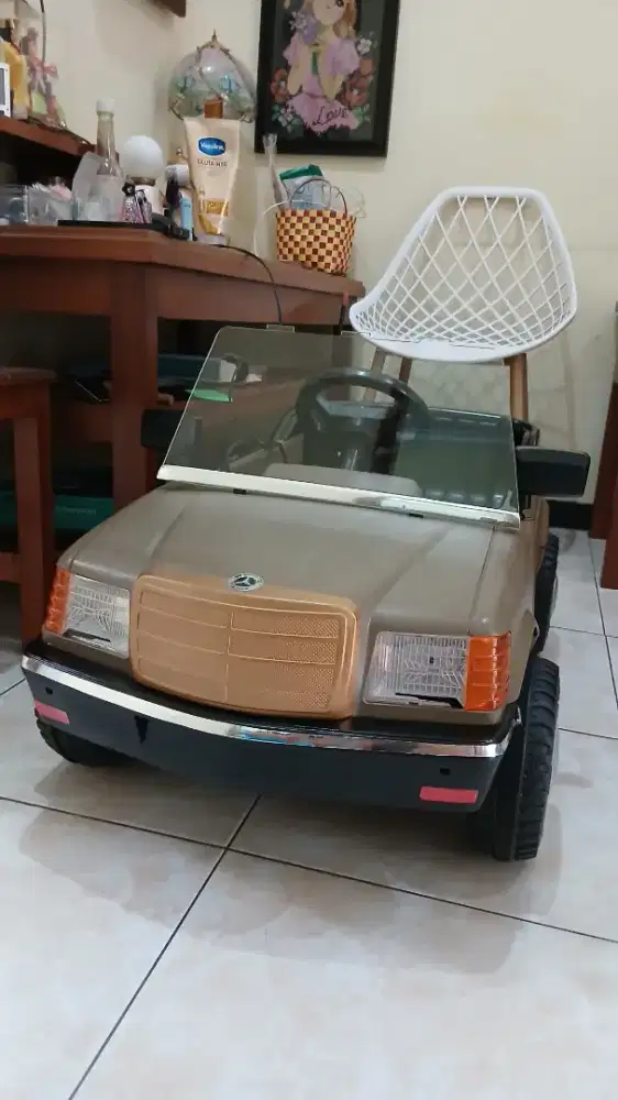 Mobil aki anak vintage 1986